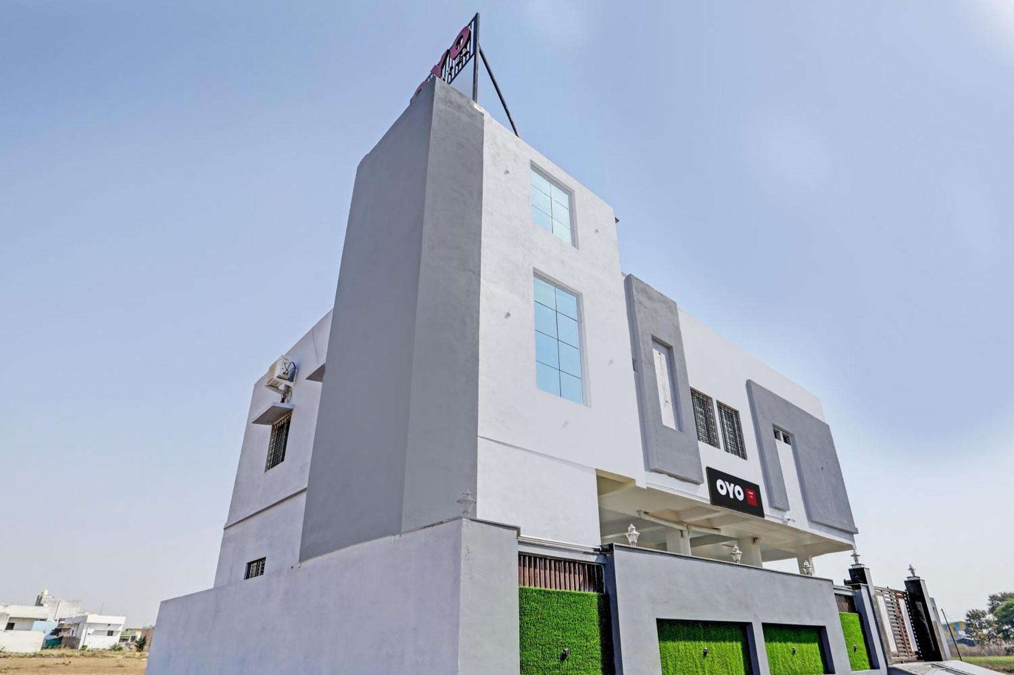 Hotel O P S Nagpur Esterno foto