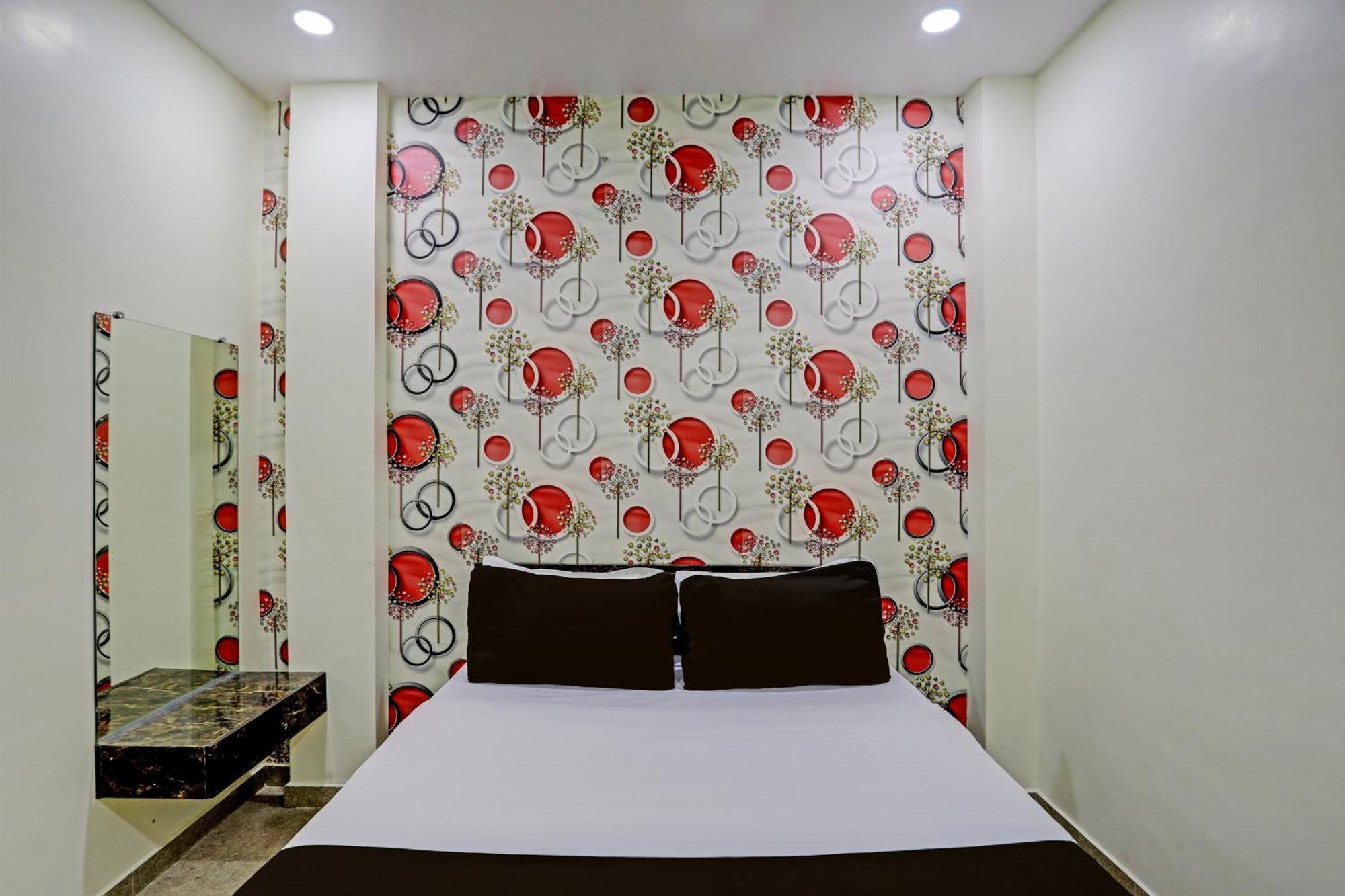 Hotel O P S Nagpur Esterno foto