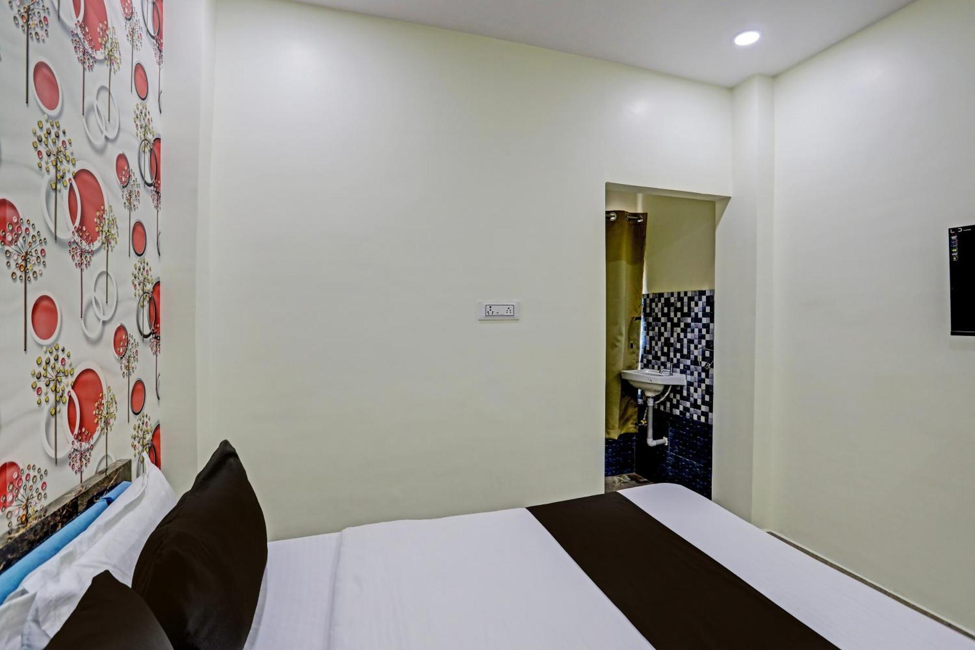 Hotel O P S Nagpur Esterno foto